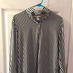 Black and white button up shirt